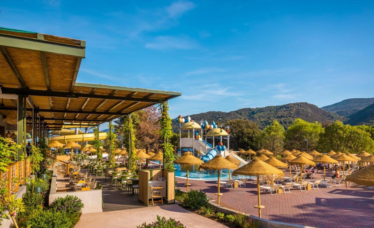 Valamar Amicor Resort Stari Grad  Kültér fotó